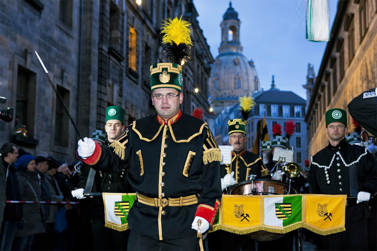 Teilnehmer einer Bergparade